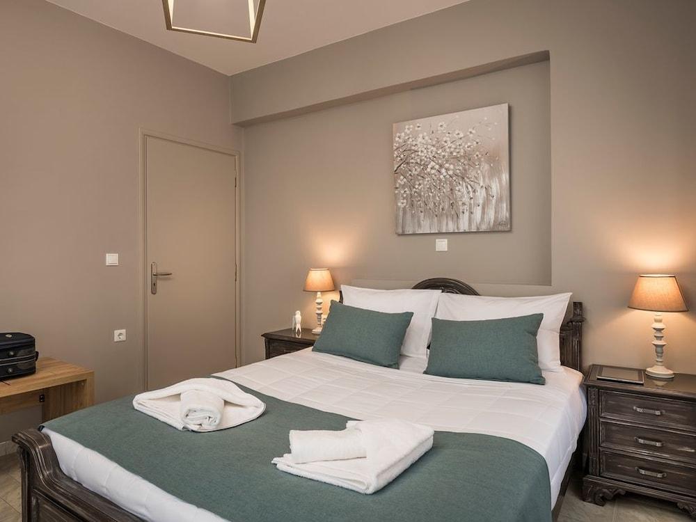 Mirma Luxury Apartment Chania  Bagian luar foto