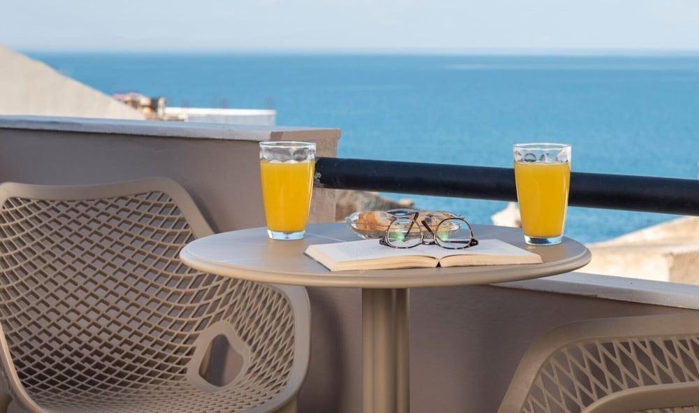 Mirma Luxury Apartment Chania  Bagian luar foto