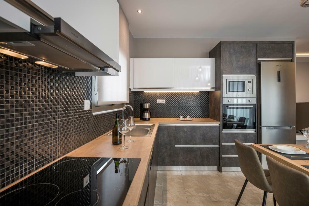 Mirma Luxury Apartment Chania  Bagian luar foto