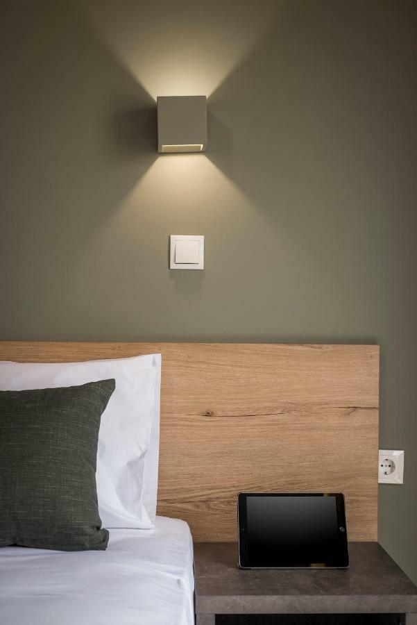 Mirma Luxury Apartment Chania  Bagian luar foto